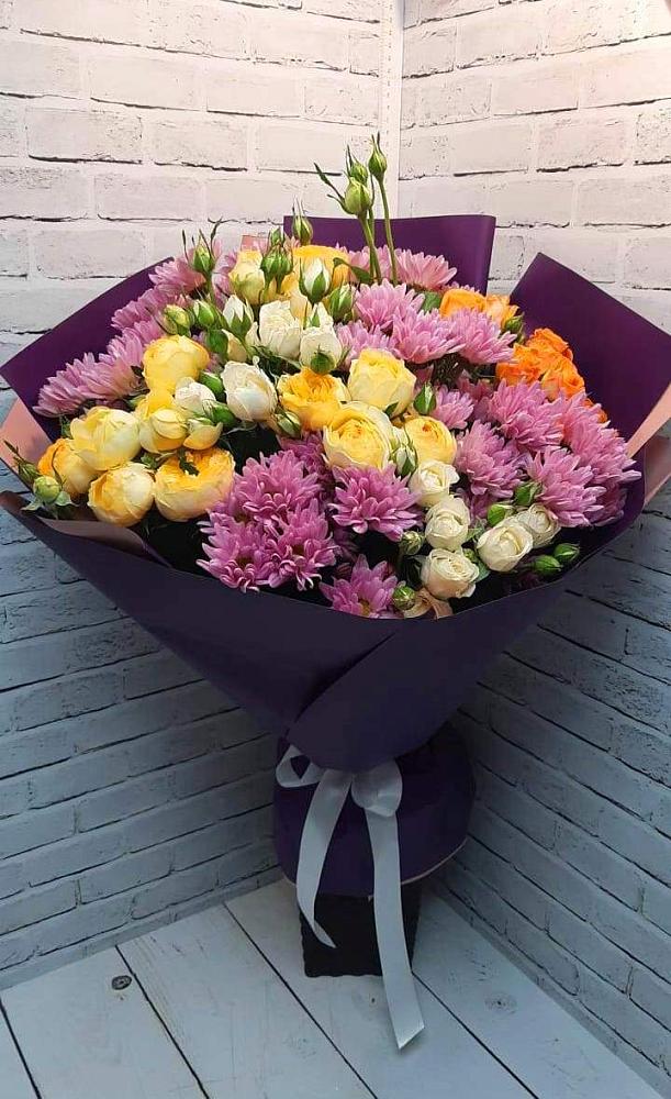 Букет цветов из: Хризантемы и Розы в Мамхегском