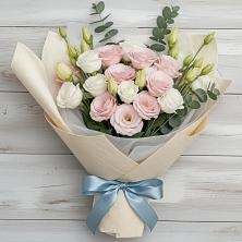 Букет цветов из:  Лизиантусы в Мамхегском