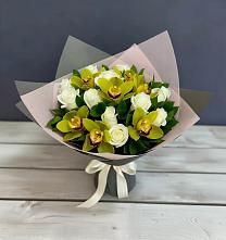 Букет цветов из:  Орхидеи и Розы в Мамхегском