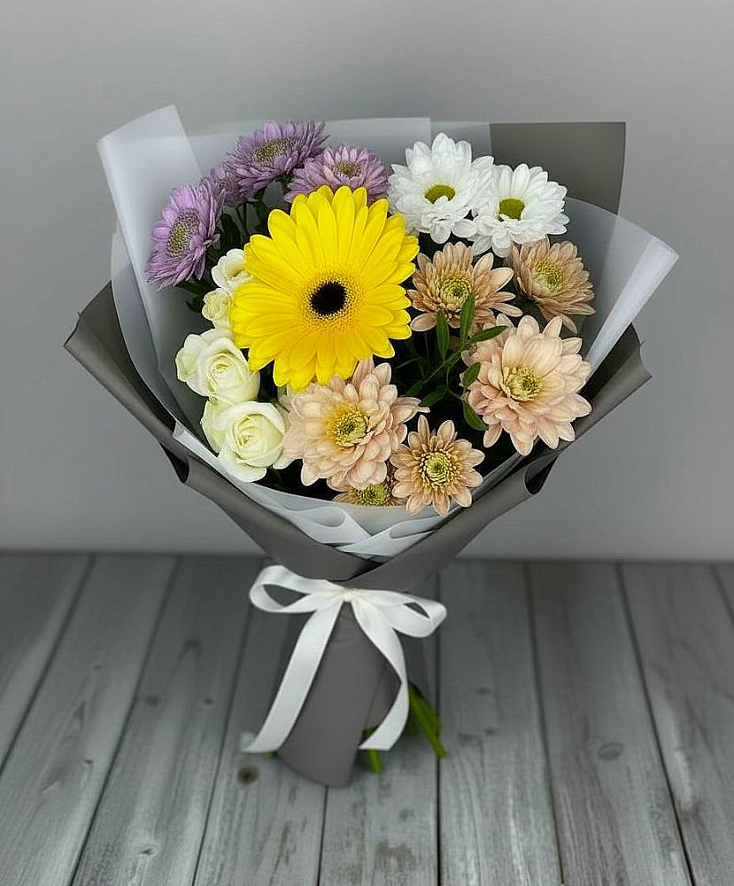 Букет цветов из: Розы, Герберы и Хризантемы в Мамхегском