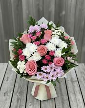 Букет цветов из:  Альстромерии, Гвоздики, Розы и Хризантемы в Мамхегском