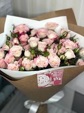Букет цветов из:  Розы в Мамхегском