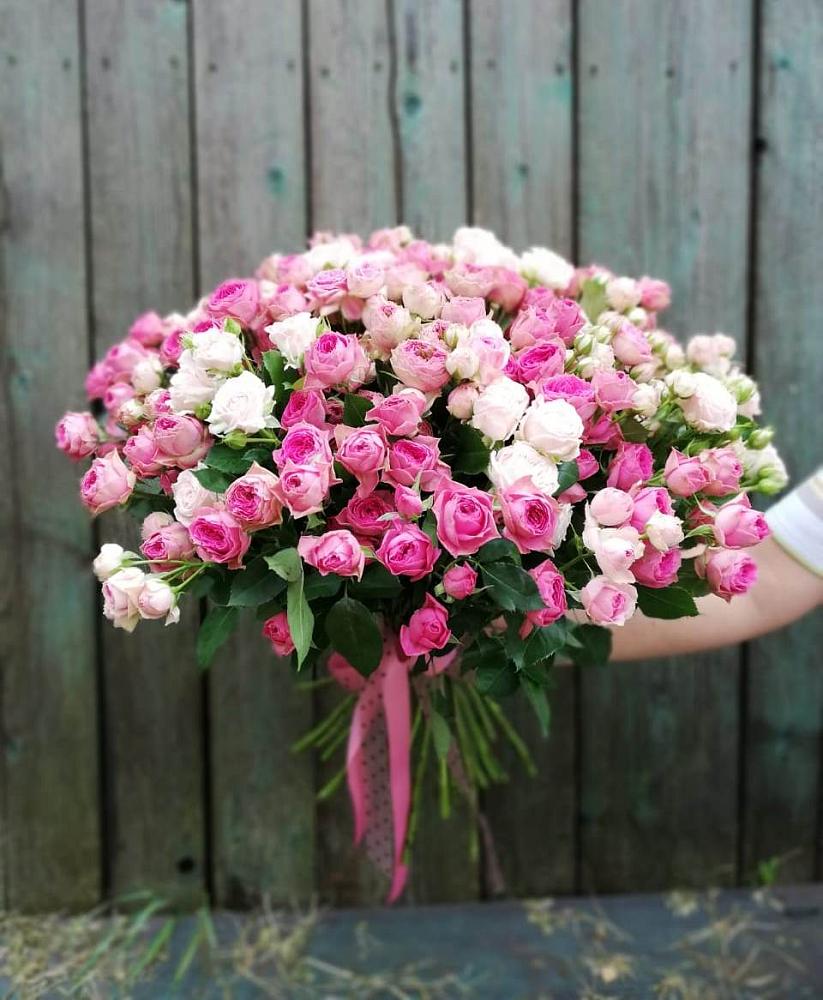 Букет Розовые кустовые розы Натали и Лав Лидия в Мамхегском