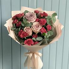 Букет цветов из:  Гвоздики и Розы в Мамхегском