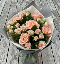 Букет цветов из:  Розы в Мамхегском